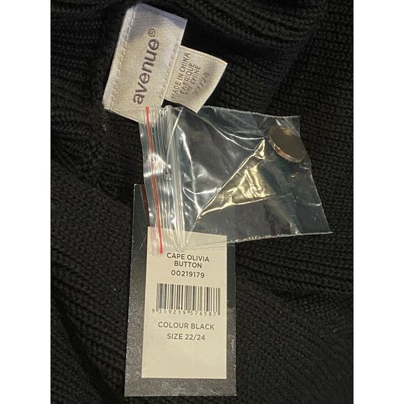 Olivia Button Cape, Size 22, in Black with Gold Buttons - Picture 4 of 5